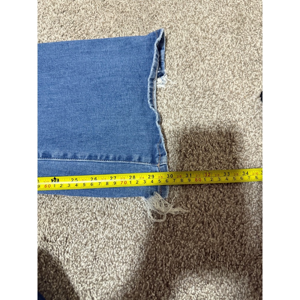 American Eagle Curvy Super High-Rise Flare Distressed Jeans Blue Size 6 Regular - Picture 7 of 7